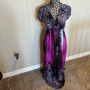 Wwomens maxi dress, short sleeve, animal print, size M
